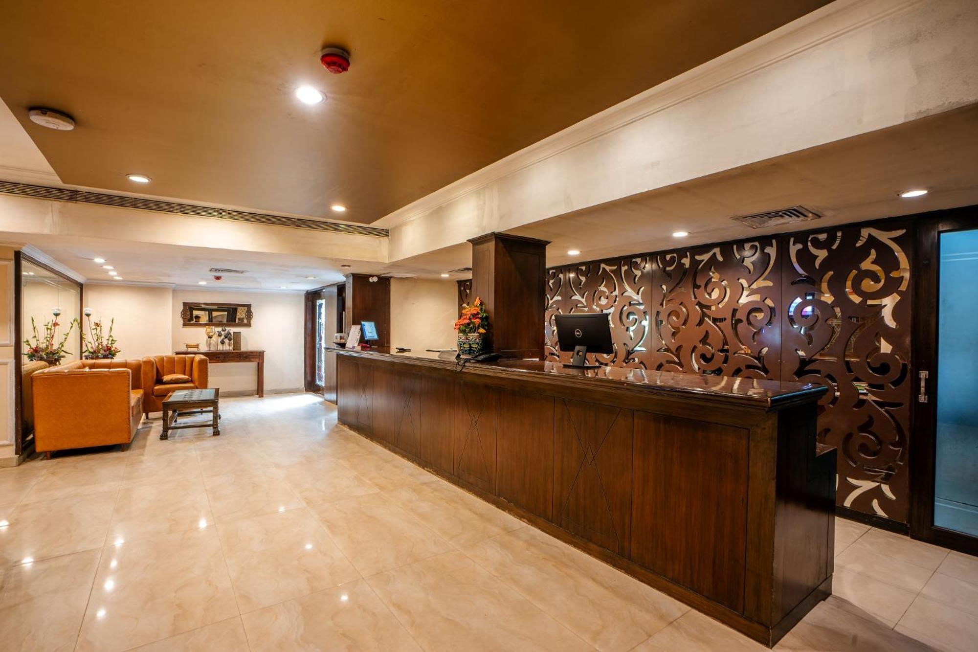 Hotel The Presidency à Bhubaneswar Extérieur photo